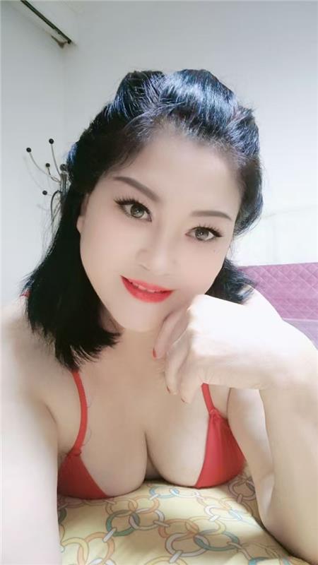 潮喷熟女姐姐-3.jpg